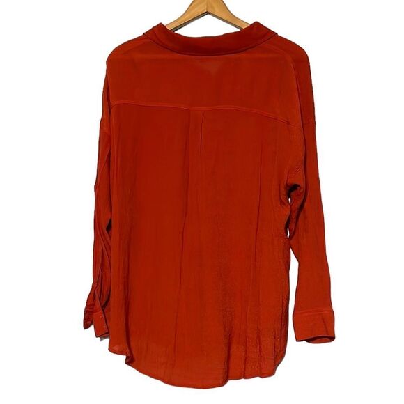 Torrid Blouse Top Woman’s Size Large Button-Down Red Roll Tab Sleeves Flowy - Picture 6 of 11